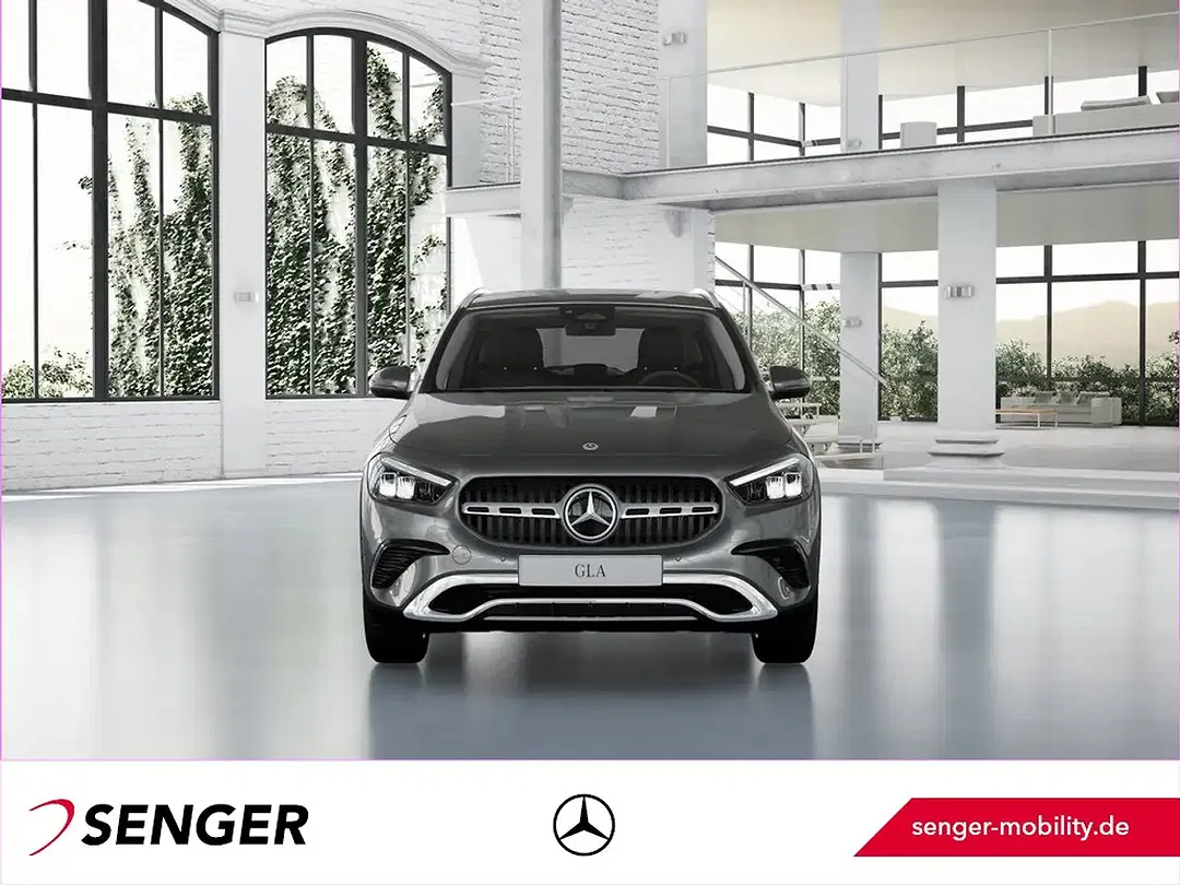 Mercedes-Benz GLA 220 4MATIC - Thumbnail 4