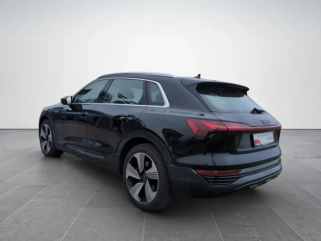 Audi Q8 50 e-tron quattro - Thumbnail 4