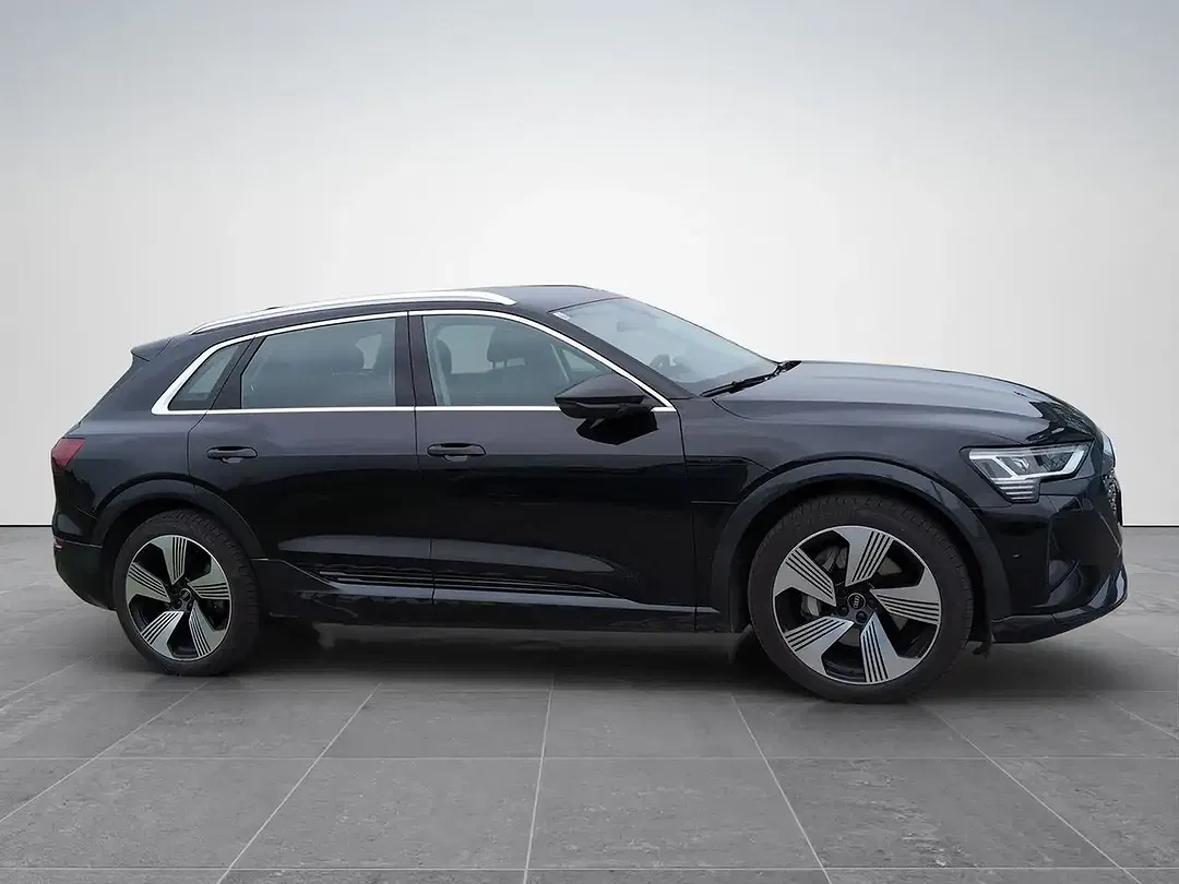 Audi Q8 50 e-tron quattro - Thumbnail 7