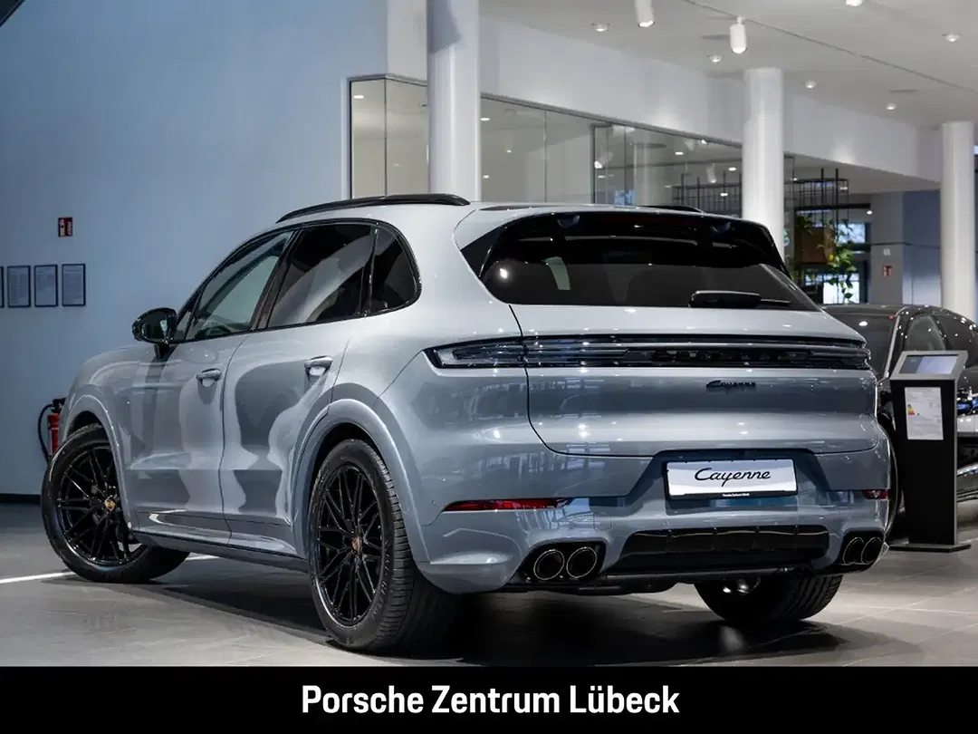 Porsche Cayenne Edition - Thumbnail 3