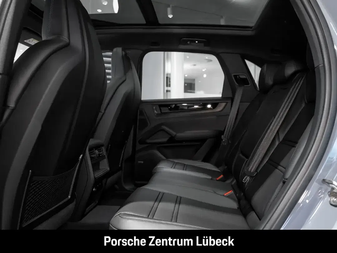 Porsche Cayenne Edition - Thumbnail 6