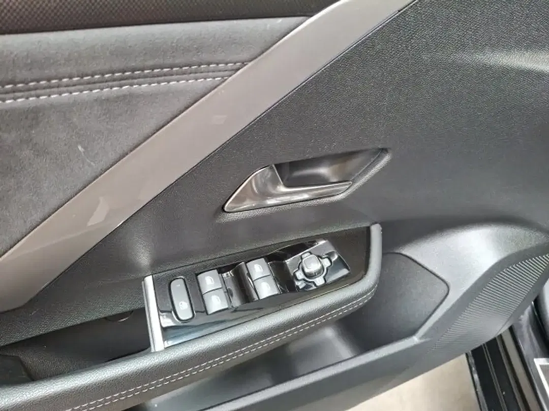 Opel Astra 1.2 AUT Ultimate - Thumbnail 6