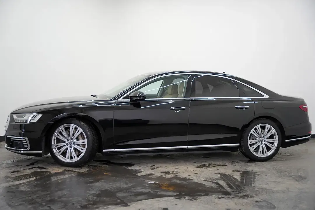 Audi A8 60 TFSI e quattro - Thumbnail 4