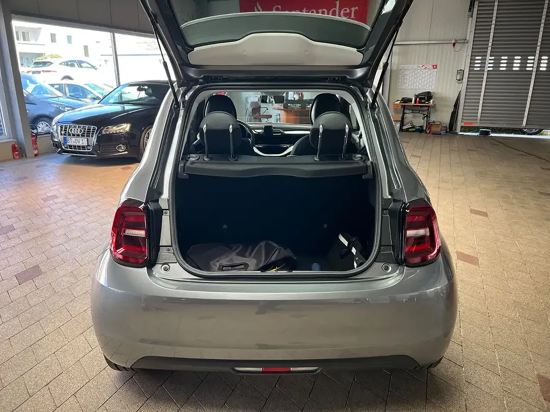 Fiat 500e Action - Thumbnail 11