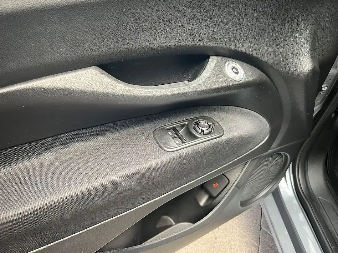 Fiat 500e Action - Thumbnail 13