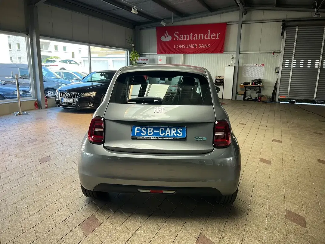 Fiat 500e Action - Thumbnail 5