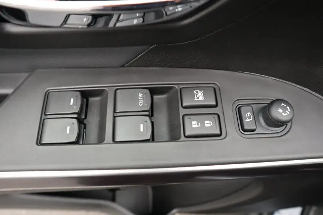Suzuki SX4 S-Cross 4x4 Comfort+ - Thumbnail 8