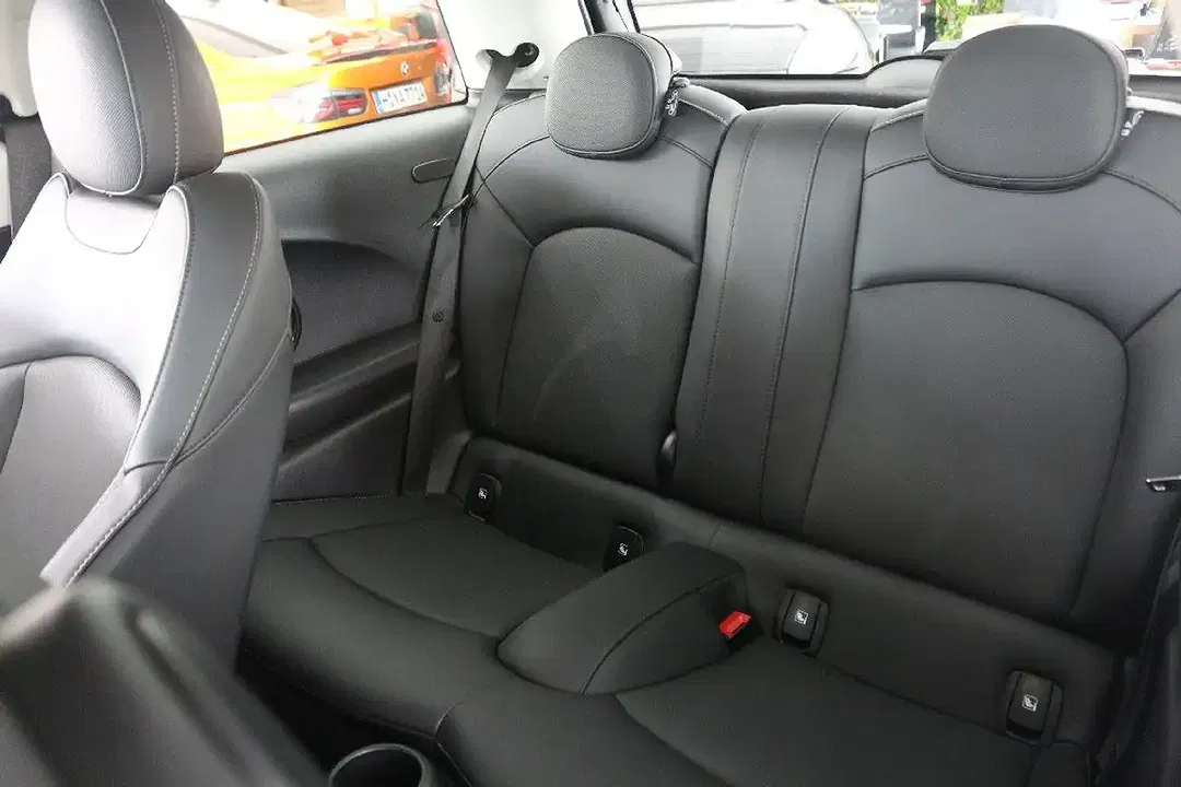 MINI Cooper S E - Thumbnail 12