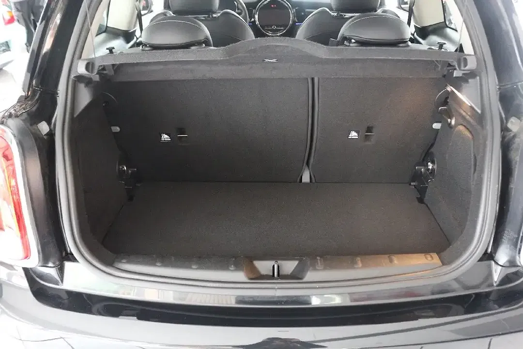 MINI Cooper S E - Thumbnail 6