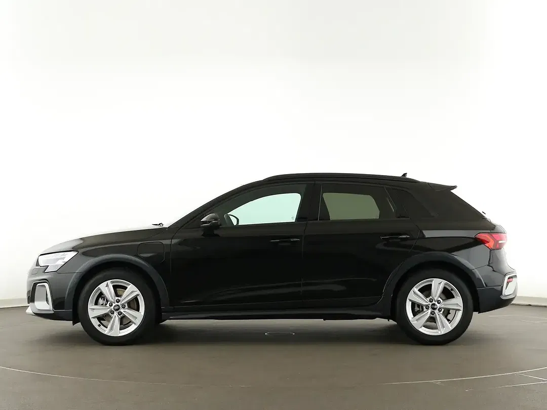 Audi A3 TFSI e S tronic allstreet - Thumbnail 5