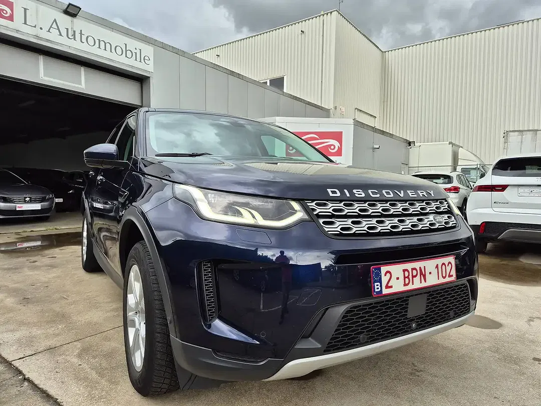 Land Rover Discovery Sport P300e 4x4 PHEV Hybrid - Thumbnail 3