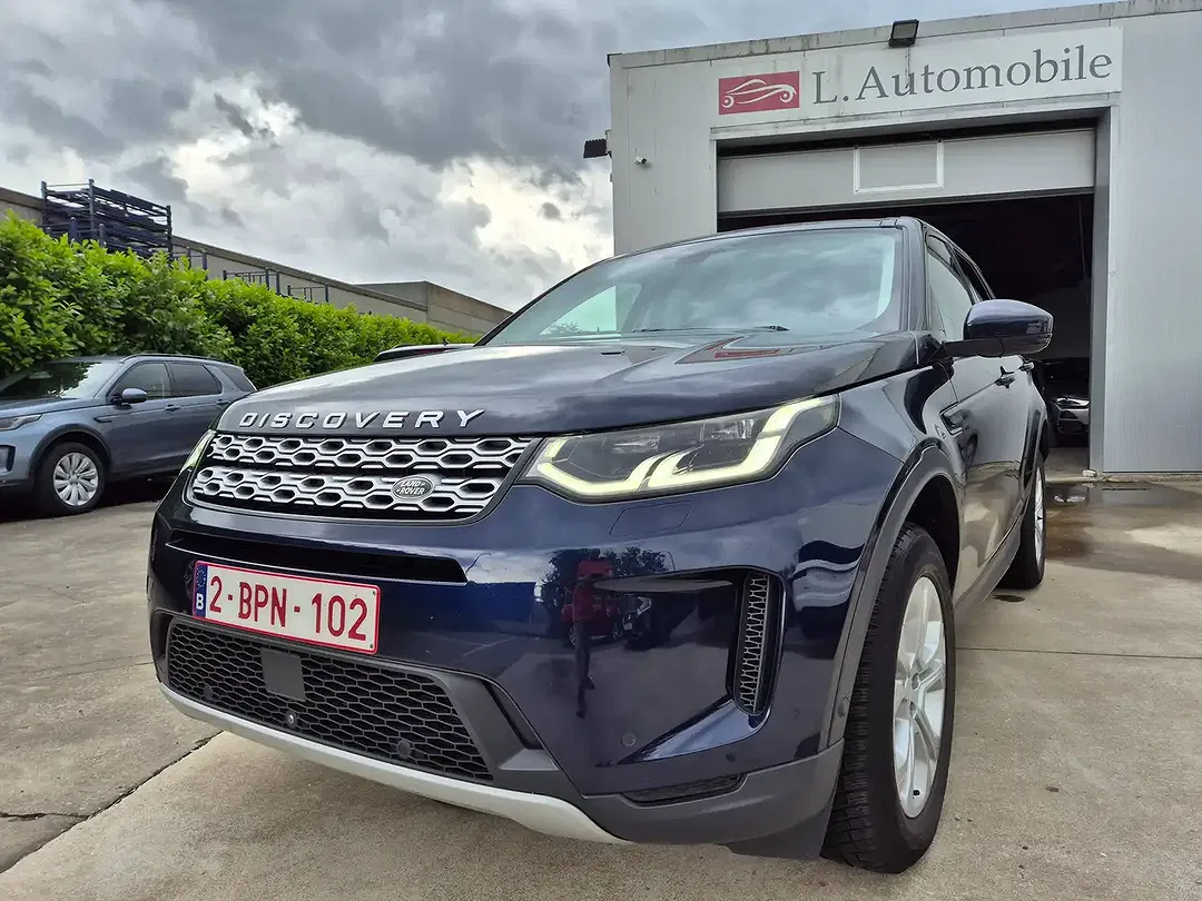 Land Rover Discovery Sport P300e 4x4 PHEV Hybrid - Thumbnail 4