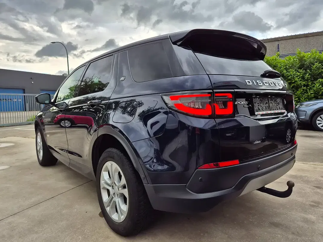 Land Rover Discovery Sport P300e 4x4 PHEV Hybrid - Thumbnail 7