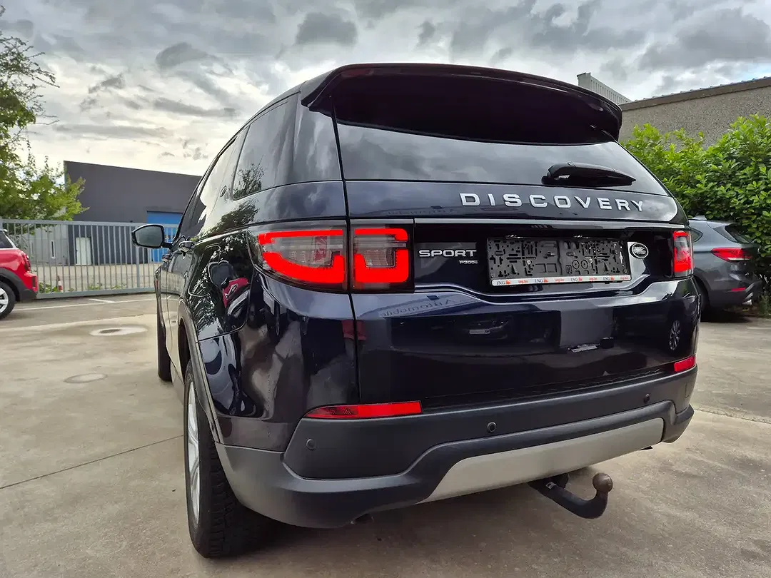 Land Rover Discovery Sport P300e 4x4 PHEV Hybrid - Thumbnail 8