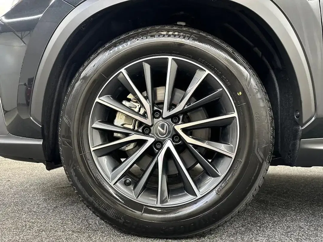 Lexus NX 350h Executive Line - Thumbnail 13