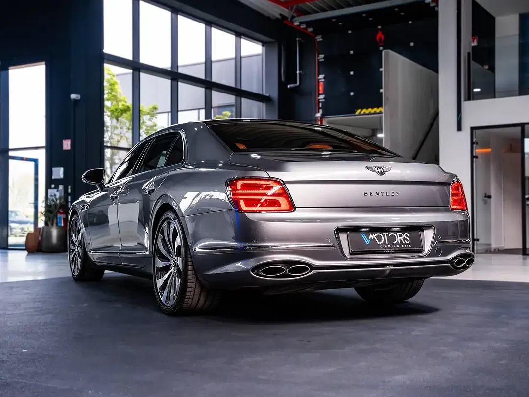 Bentley Flying Spur 4.0 4.0 V8 Bi-Turbo Mulliner - Thumbnail 4