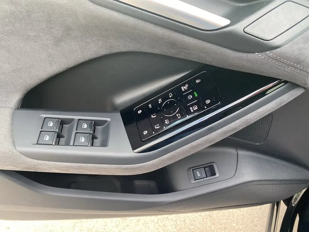 Audi SQ6 e-tron - Thumbnail 10
