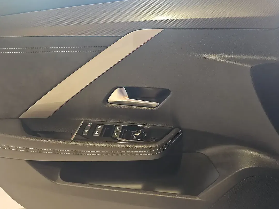 Opel Astra EV GS - Thumbnail 9