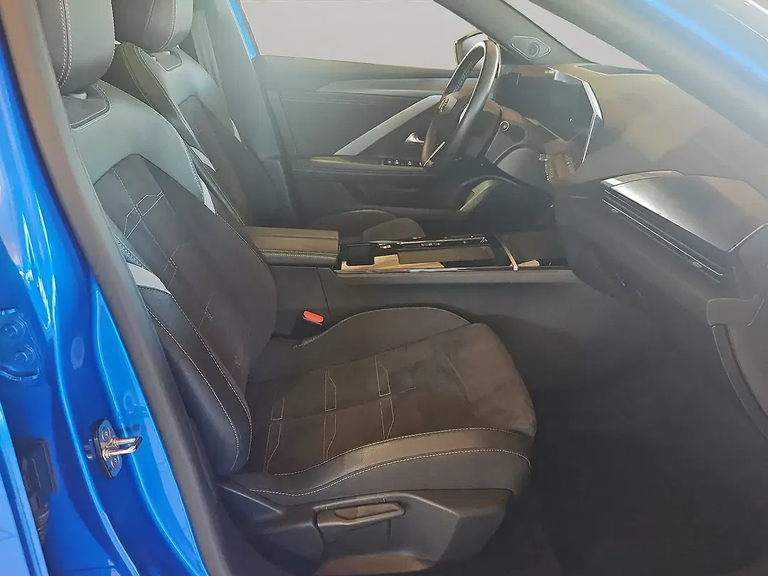 Opel Astra EV GS - foto 14