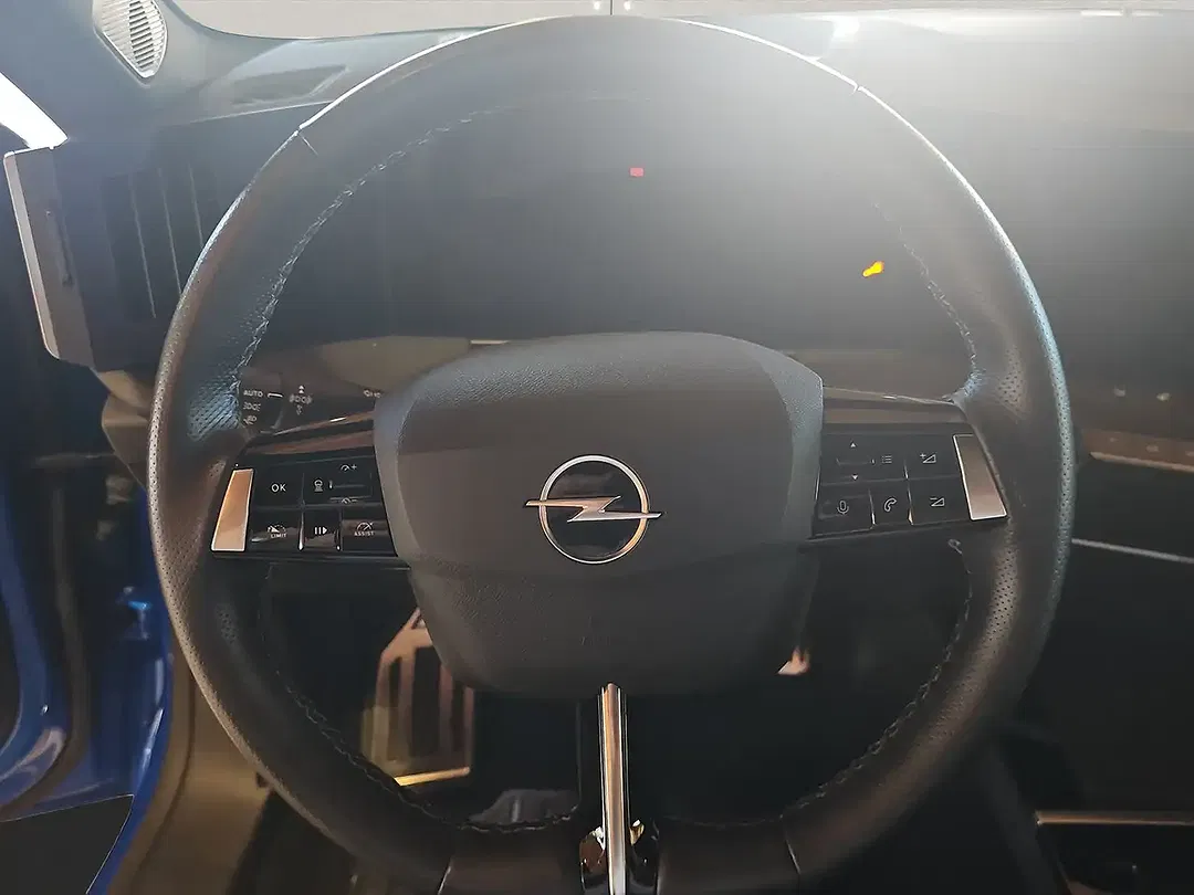 Opel Astra EV GS - Thumbnail 8