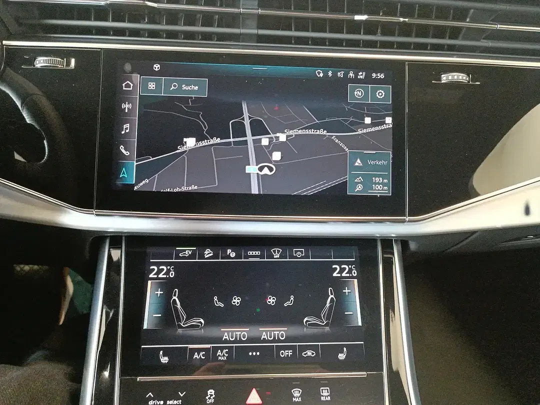 Audi Q7 55 TFSI e quattro S line - Thumbnail 12