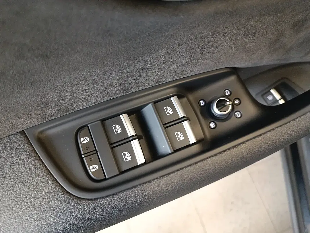 Audi Q7 55 TFSI e quattro S line - foto 14