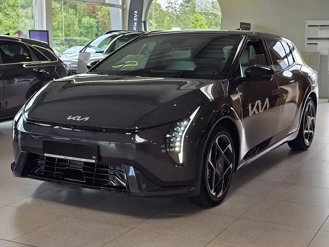 Kia EV4 81.4 kWh GT-Line - foto 2