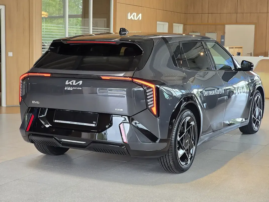 Kia EV4 81.4 kWh GT-Line - Thumbnail 5