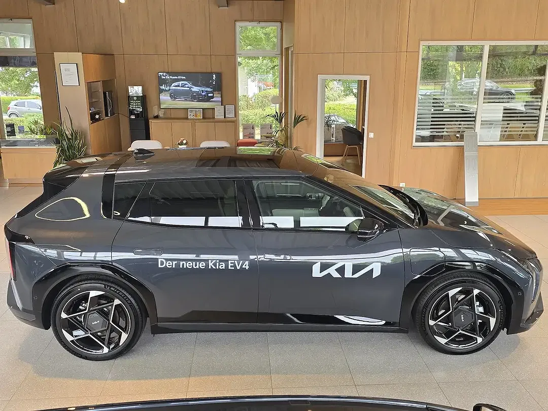 Kia EV4 81.4 kWh GT-Line - Thumbnail 6