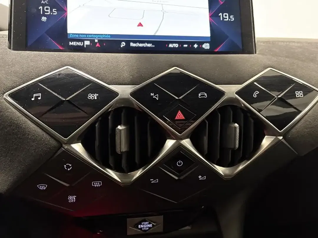DS Automobiles DS 3 Crossback - Thumbnail 14