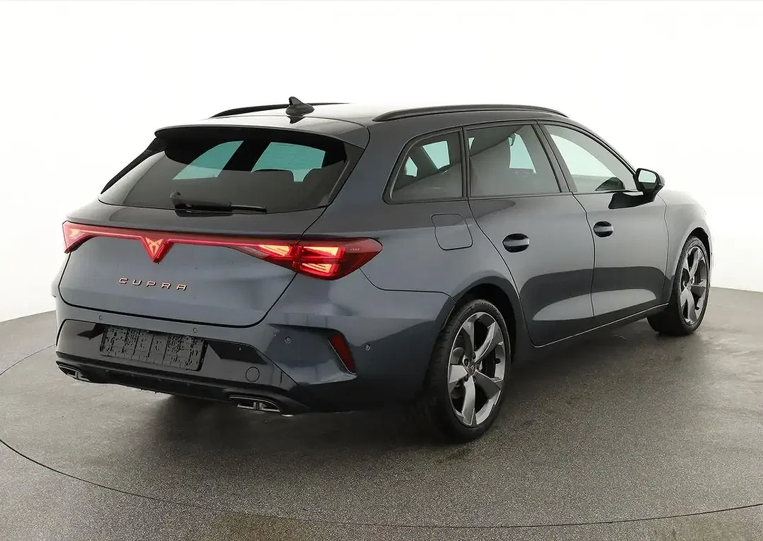 SEAT Leon 2.0 TSI DSG 4Drive - Thumbnail 3