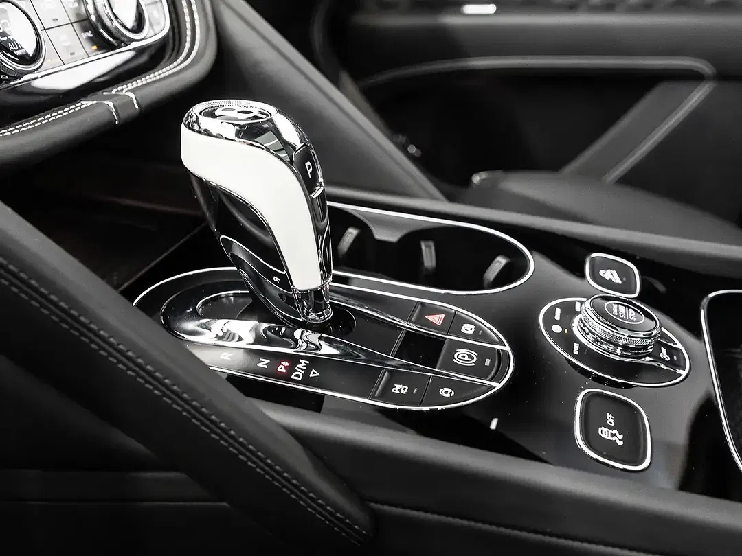 Bentley Bentayga 4.0 V8 S Mulliner - Thumbnail 11