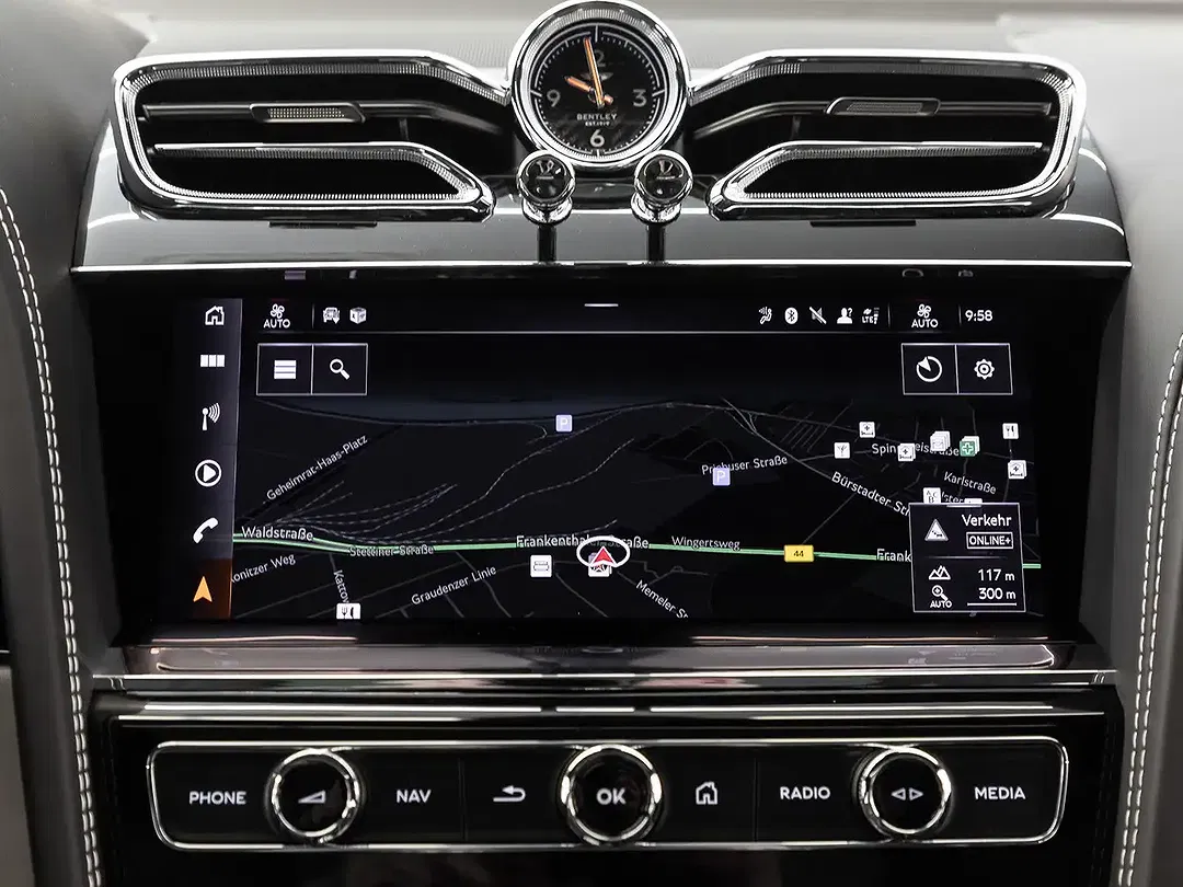 Bentley Bentayga 4.0 V8 S Mulliner - Thumbnail 9