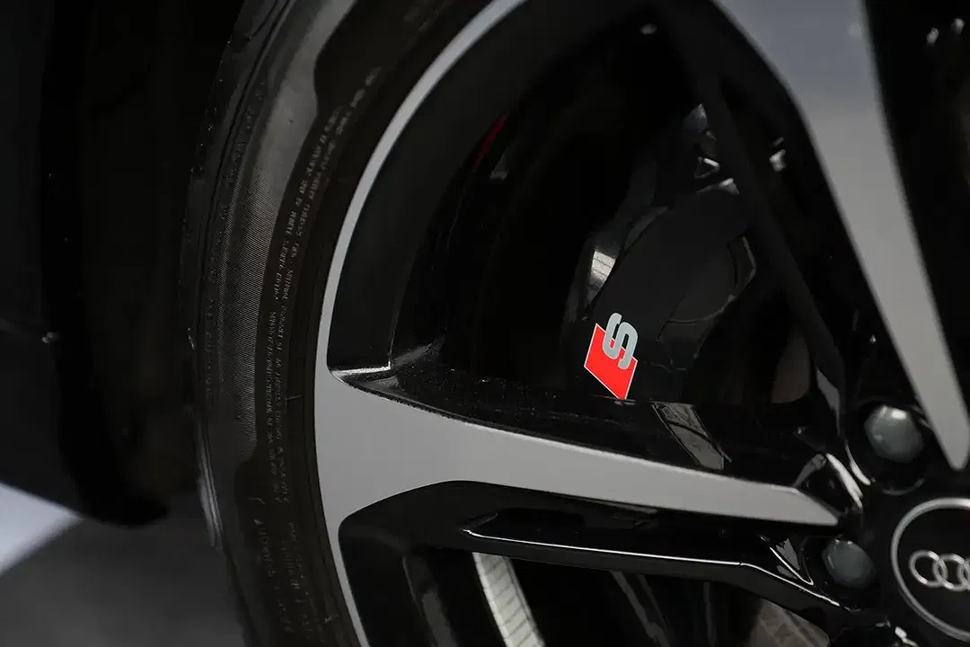 Audi SQ7 4.0 TFSI quattro - Thumbnail 13