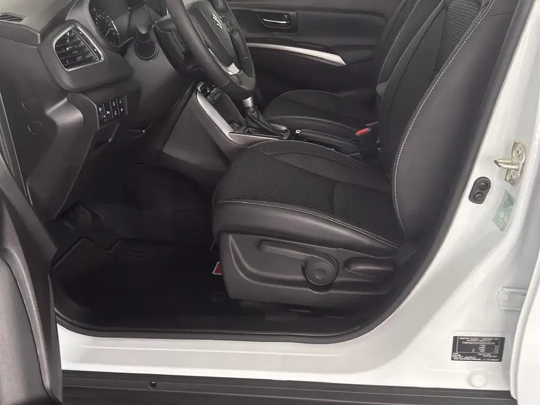 Suzuki SX4 S-Cross AllGrip Comfort+ - Thumbnail 3