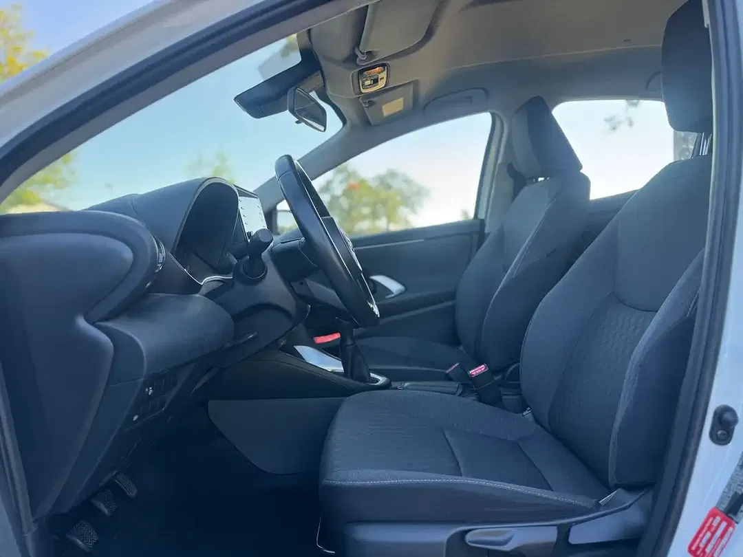 Toyota Yaris Comfort - Thumbnail 11