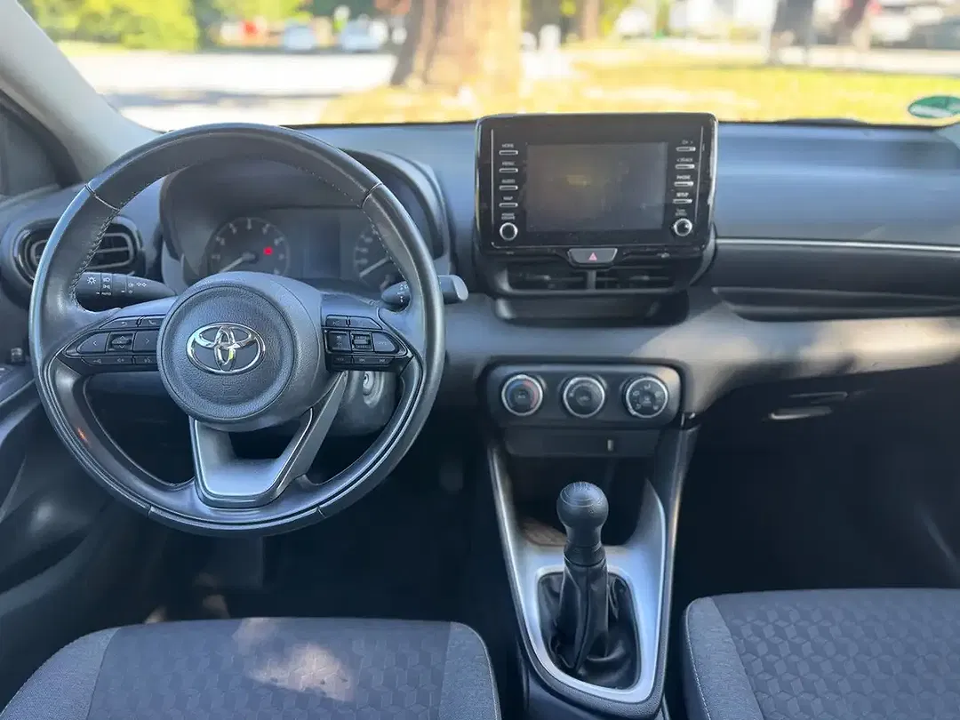 Toyota Yaris Comfort - Thumbnail 8