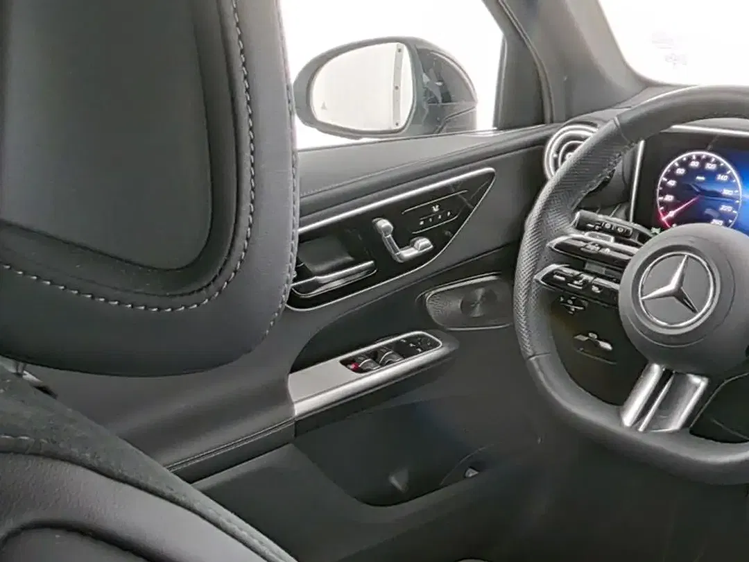 Mercedes-Benz GLC 300 4MATIC Burmester - Thumbnail 8