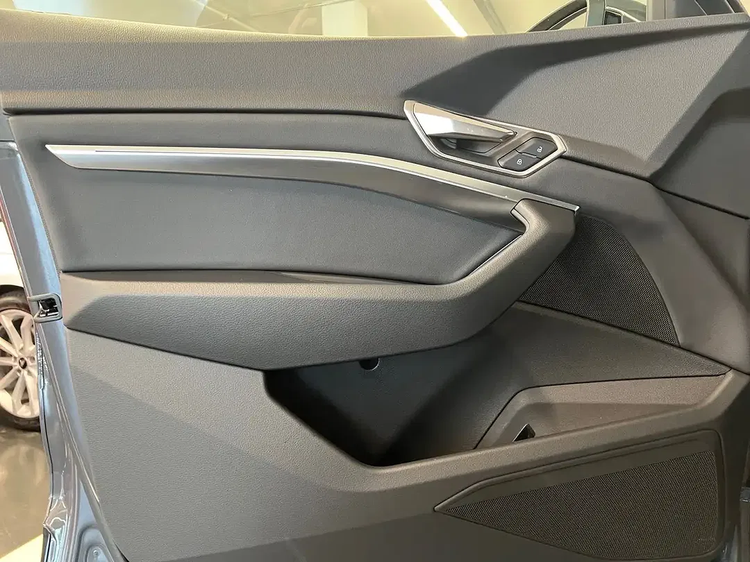 Audi Q8 e-tron 55 quattro advanced - Thumbnail 8