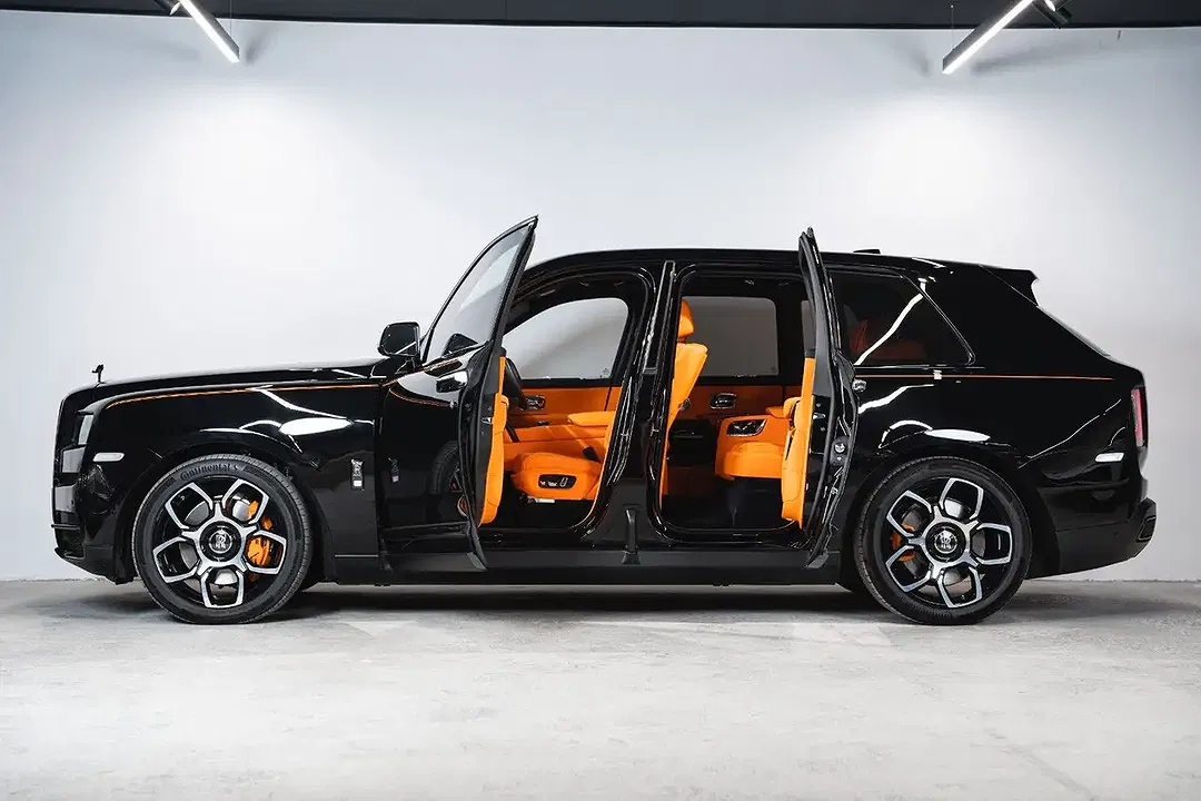Rolls-Royce Cullinan Black Badge - Thumbnail 5