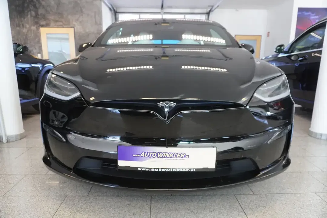 Tesla Model X Plaid - foto 2