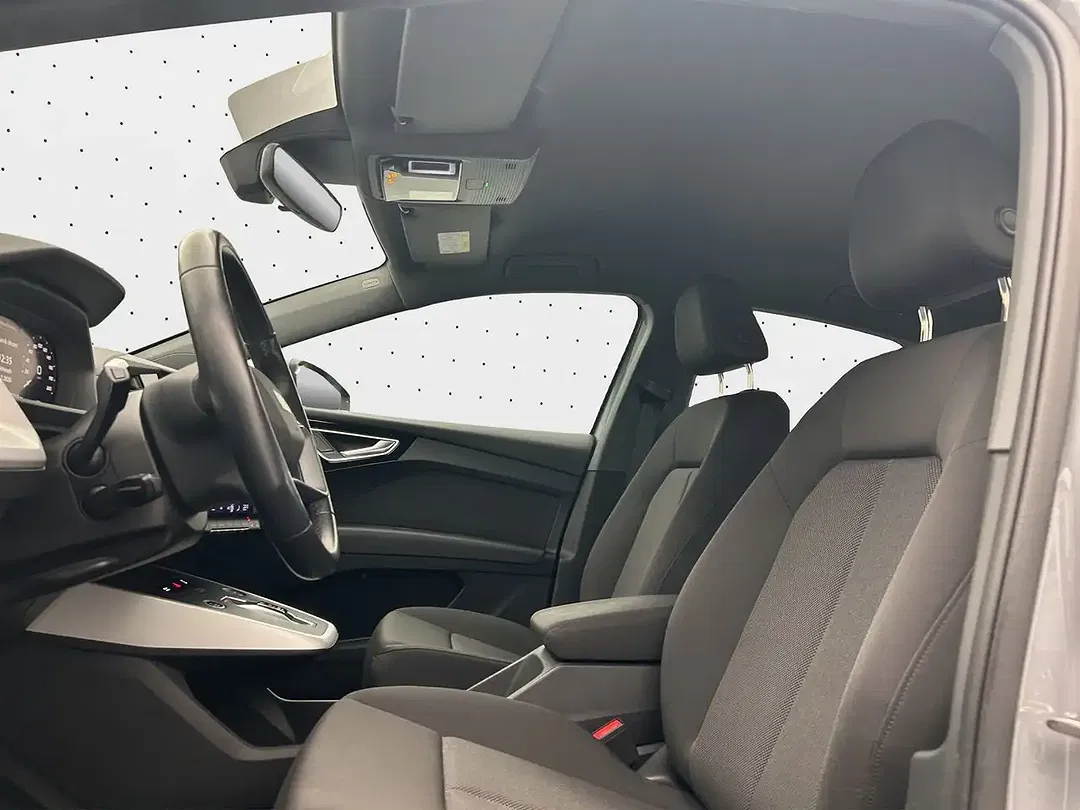 Audi Q4 e-tron 40 - Thumbnail 6