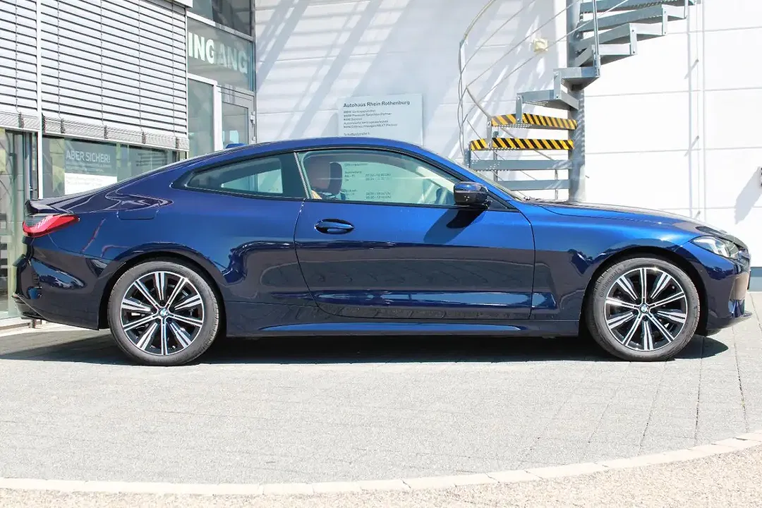 BMW 420 Coupe - Thumbnail 3