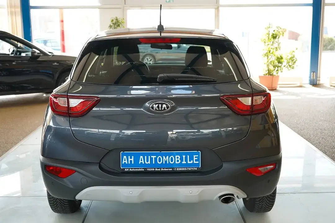 Kia Stonic Edition 7 - Thumbnail 4