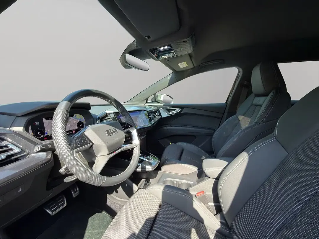 Audi Q4 e-tron 40 S line - Thumbnail 10