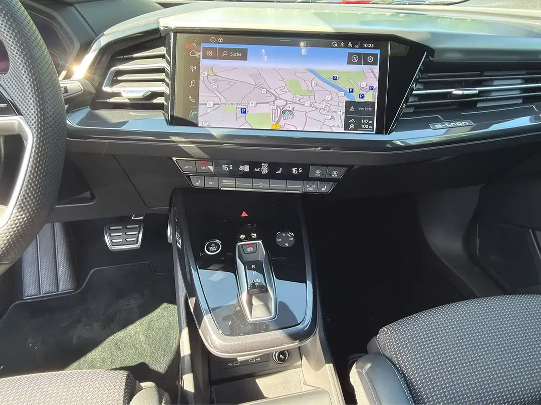 Audi Q4 e-tron 40 S line - Thumbnail 14