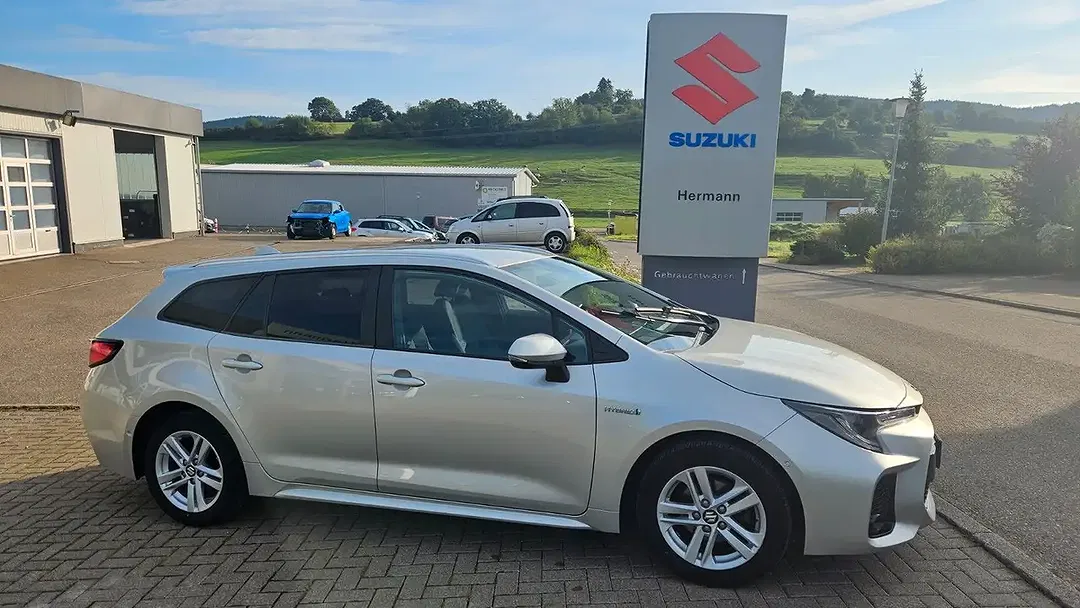 Suzuki Swace Hybrid 1.8 Comfort+ - foto 1