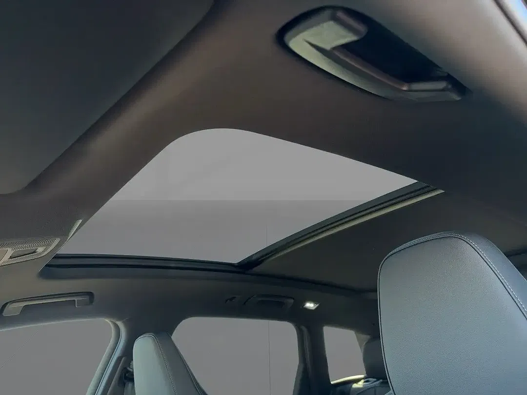 Audi Q6 e-tron quattro - foto 14
