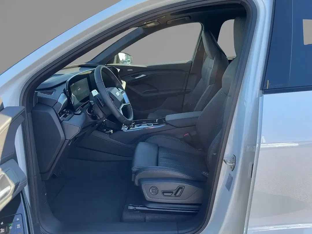 Audi Q6 e-tron quattro - Thumbnail 8