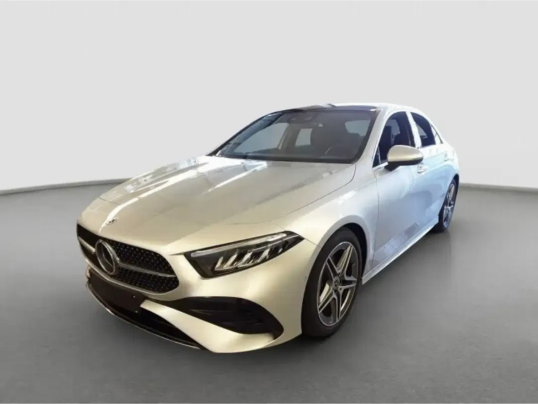 Mercedes-Benz A 200 AMG - foto 2